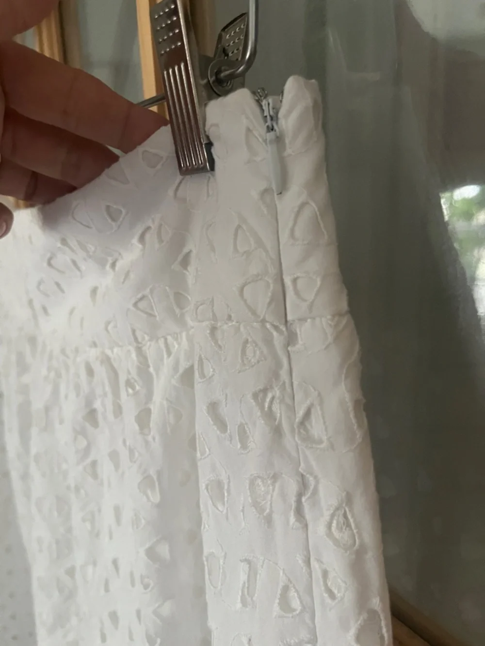 White Eyelet 100% Cotton Skirt , lined Size 12 east 5th brand